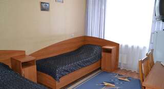 Гостиница Мокша Ковылкино Стандартный двухместный номер с 2 отдельными кроватями-1